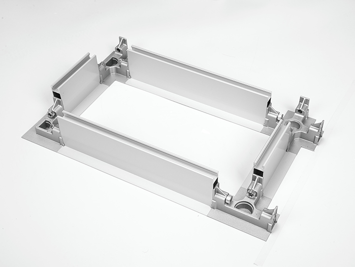 Sistema di controsoffitto per camere bianche